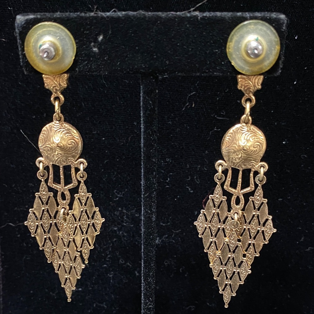 Vintage long Elegant Gold and Green crystal Dangle pierced Earrings - Picture 4 of 11